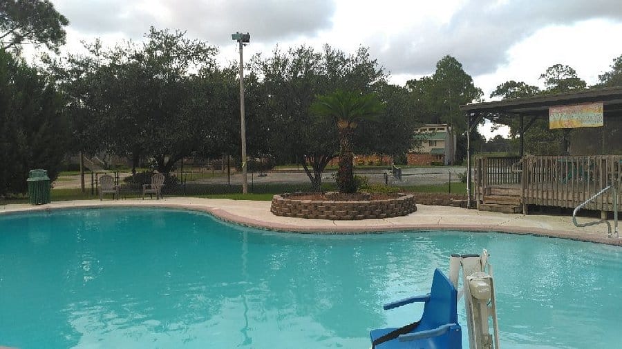 Villas of Hickory Hill pool