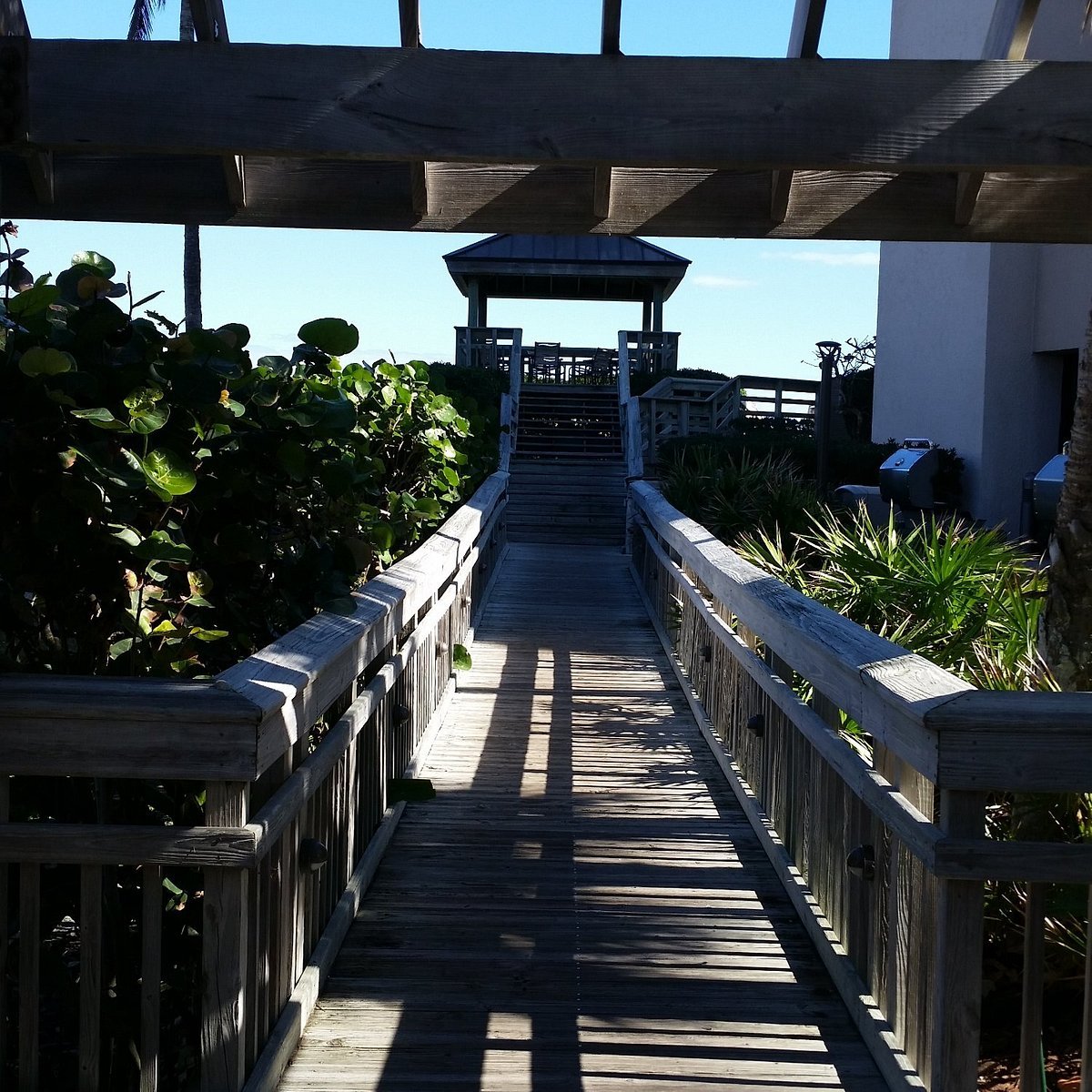 Vistana's Beach Club walkway