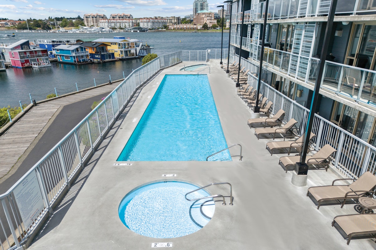 WorldMark Victoria Pool