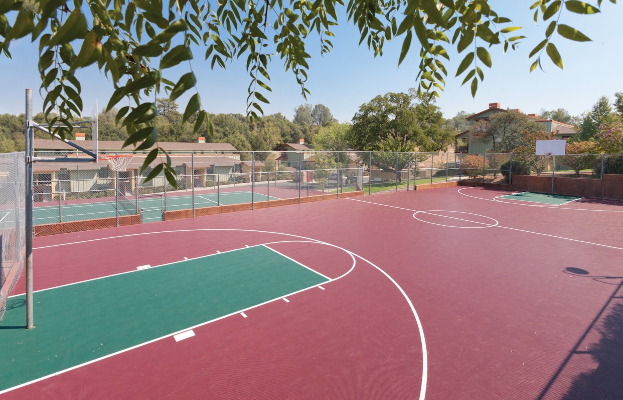 Worldmark Angels Camp Basketball Courts