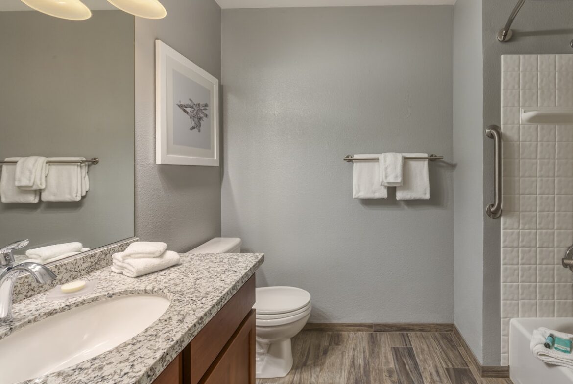 Worldmark Yosemite Bass Lake Bathroom