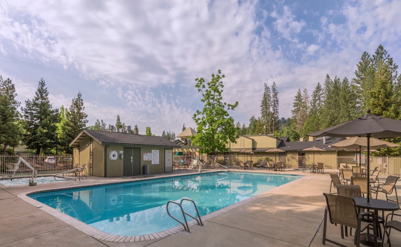 Worldmark Yosemite Bass Lake Pool