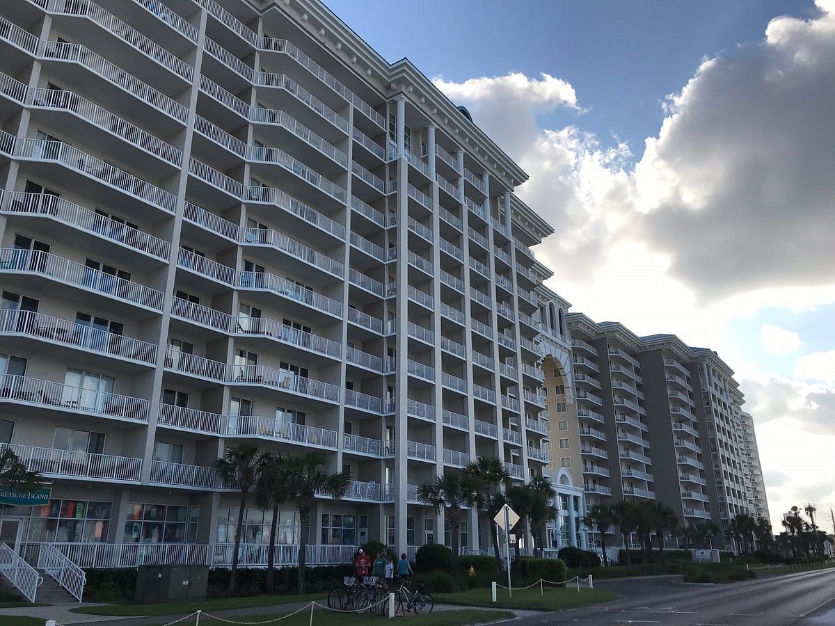 Wyndham Destin At Majestic Sun ext view