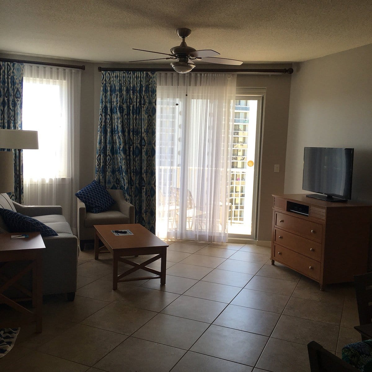 Wyndham Destin At Majestic Sun living room