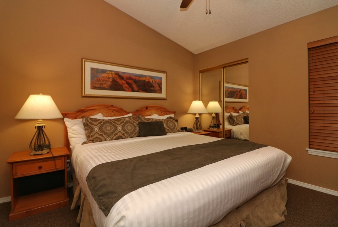 Wyndham Flagstaff bed