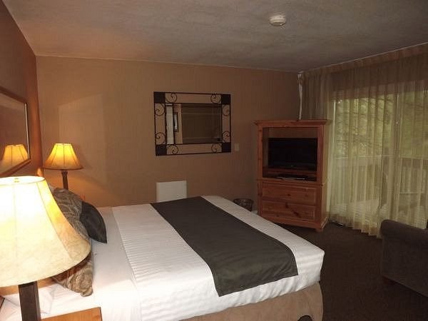 Wyndham Flagstaff bedroom