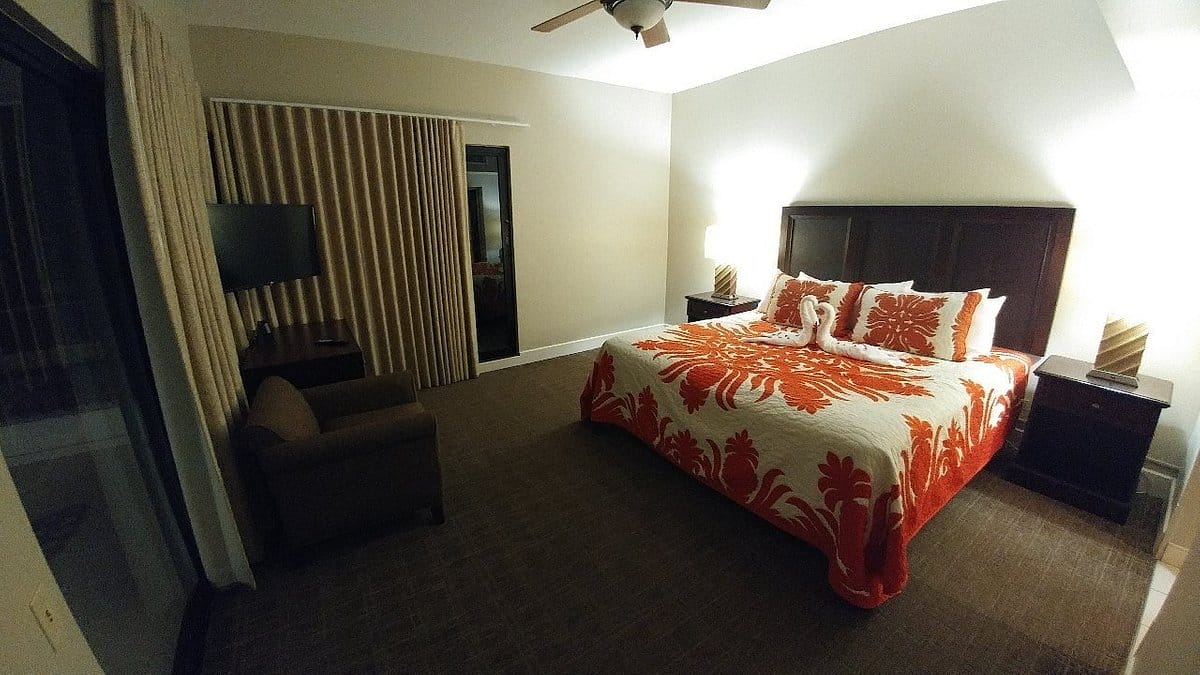 Wyndham Hawaii At Royal Sea Cliff bedroom