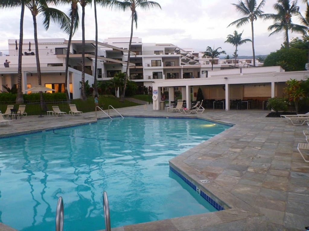 Wyndham Hawaii At Royal Sea Cliff pool area