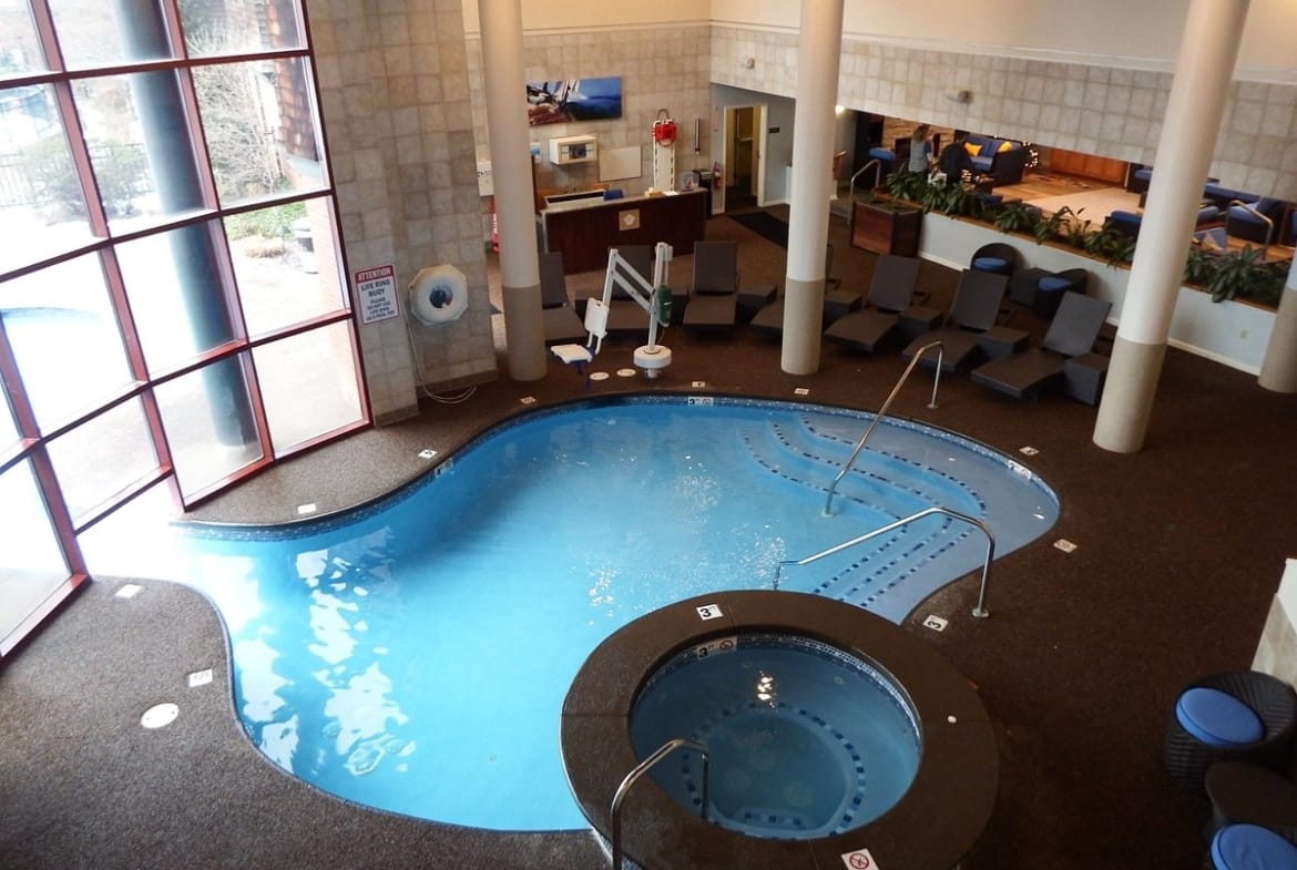 Wyndham Inn On Long Wharf pool New England Resorts
