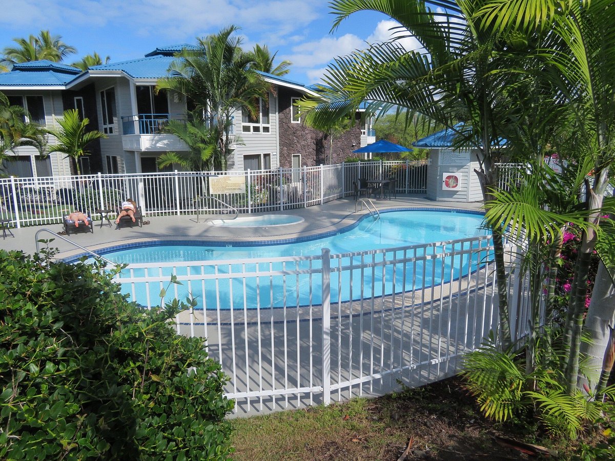 Wyndham Mauna Loa Village pool