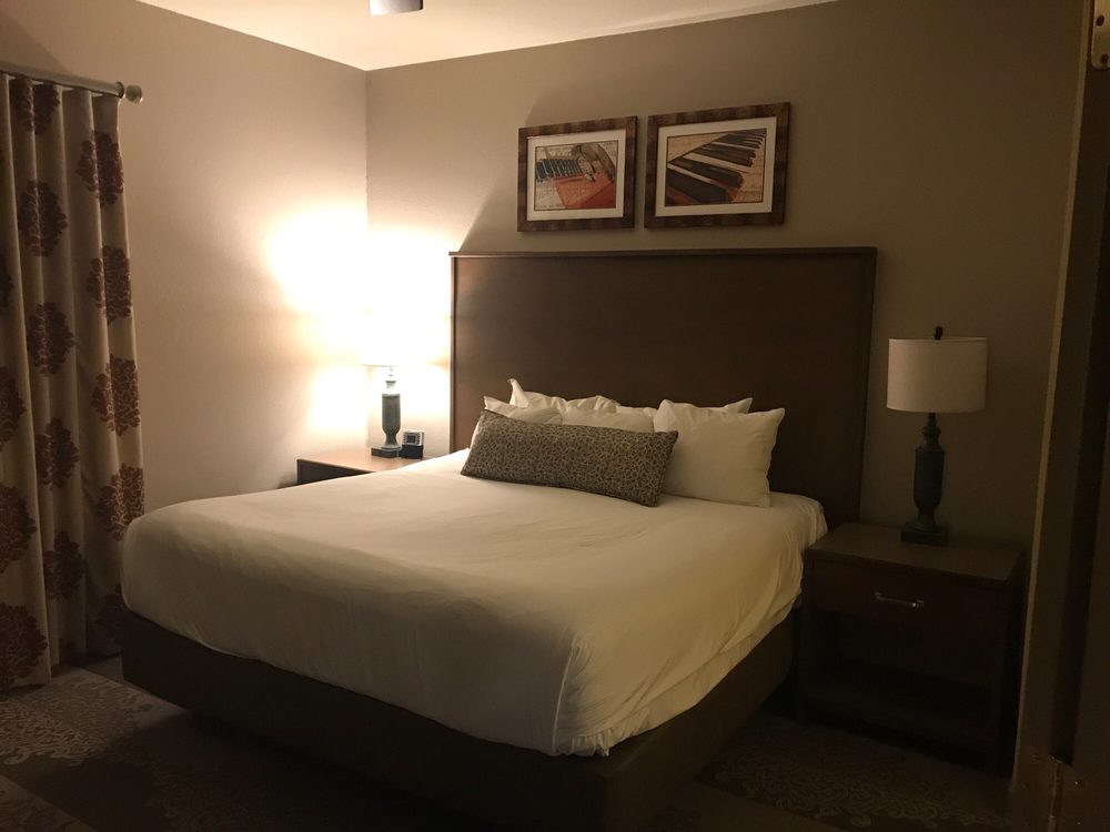 Wyndham Nashville bedroom