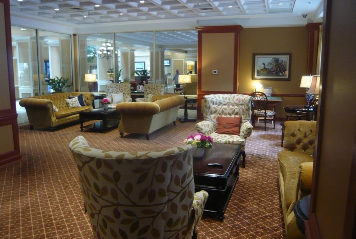 Wyndham Old Town Alexandria lobby area