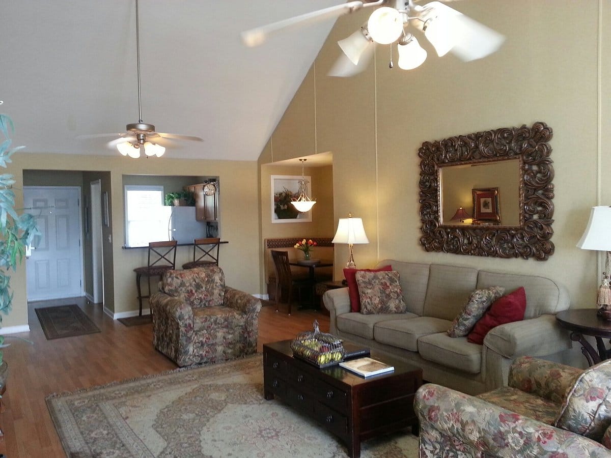 Wyndham Resort At Fairfield Plantation living