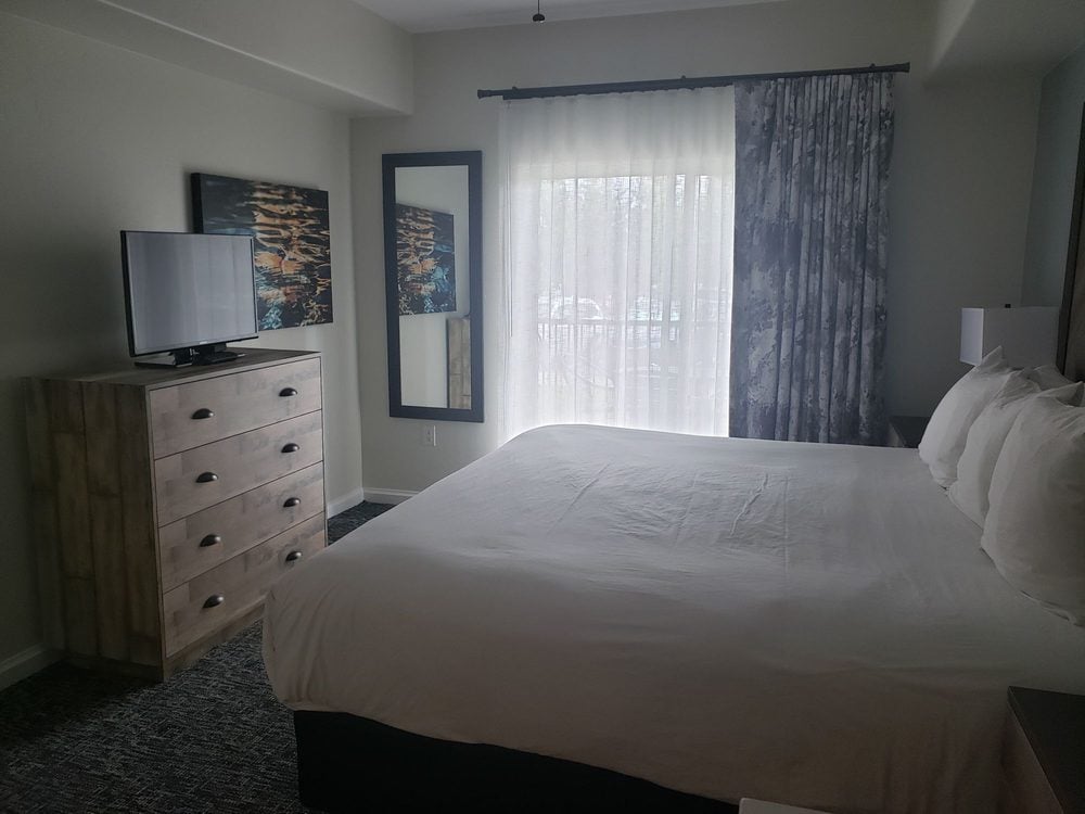 Wyndham Steamboat Springs Resort bed