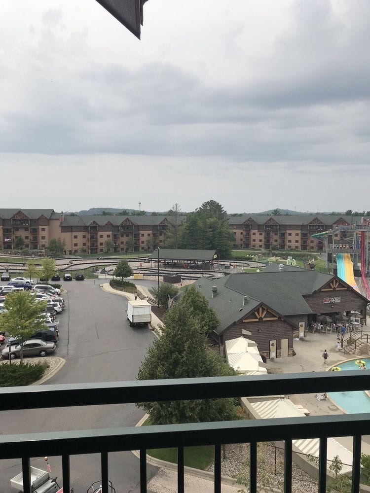 Wyndham Vacation Resorts At Glacier Canyon balcony