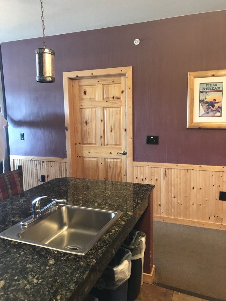 Wyndham Vacation Resorts At Glacier Canyon kitchen