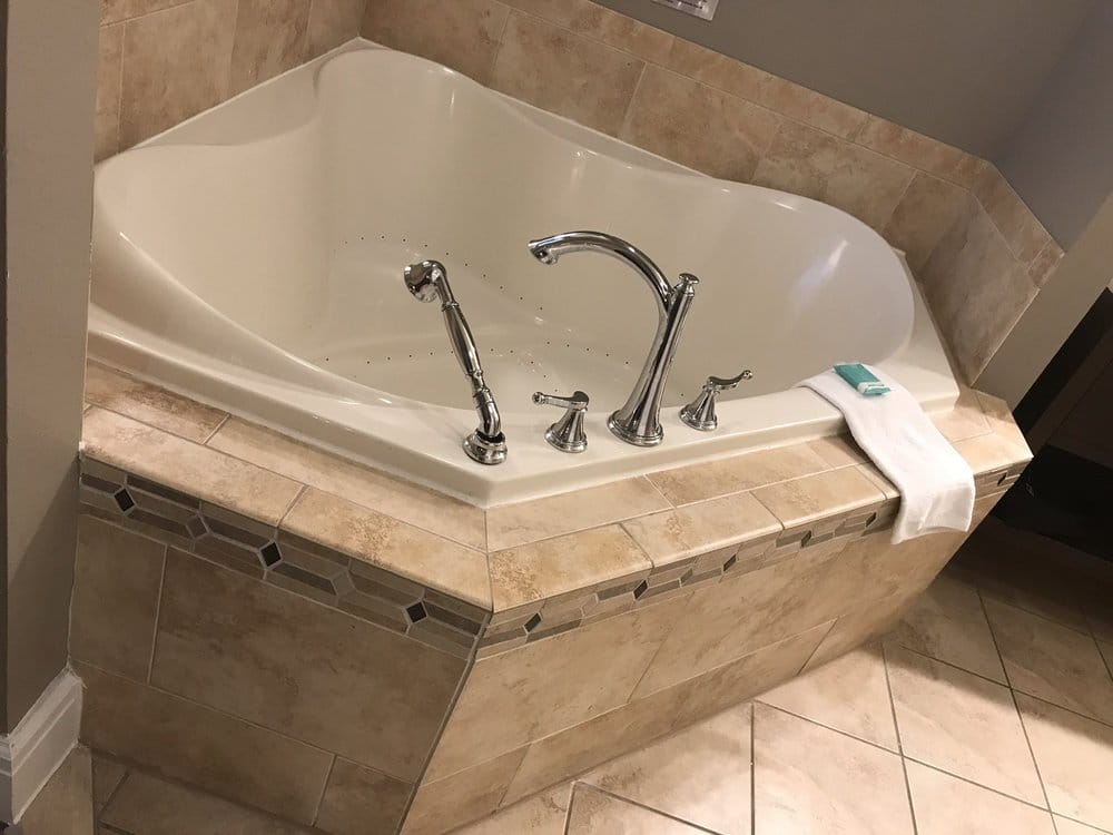 Wyndham Vacation Resorts At National Harbor tub