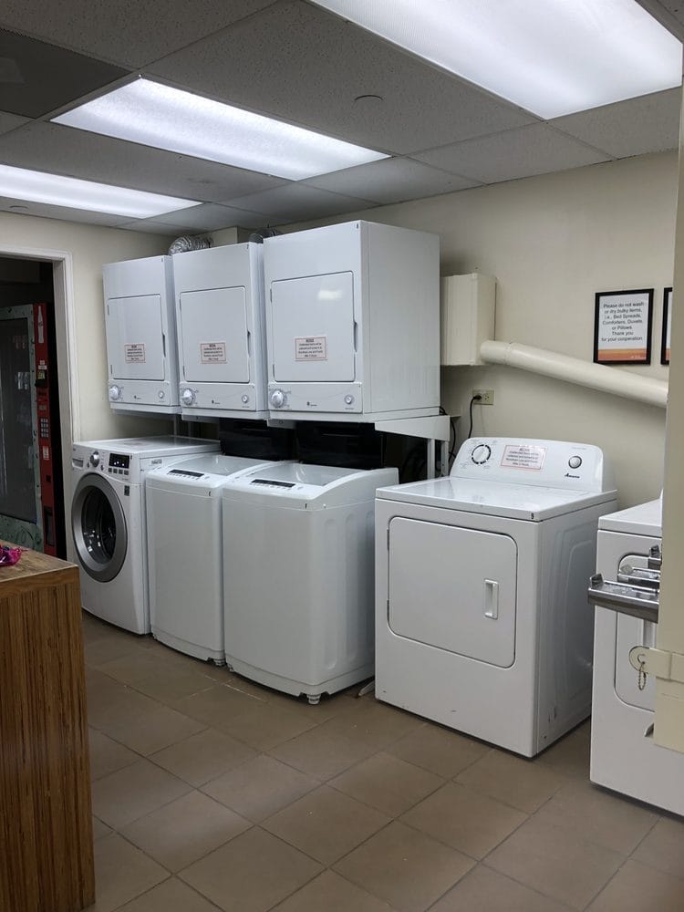 Wyndham Vacation Resorts Royal Garden At Waikiki laundry