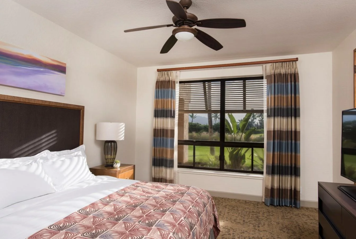 Bay Club, a Hilton Grand Vacations Club bedroom