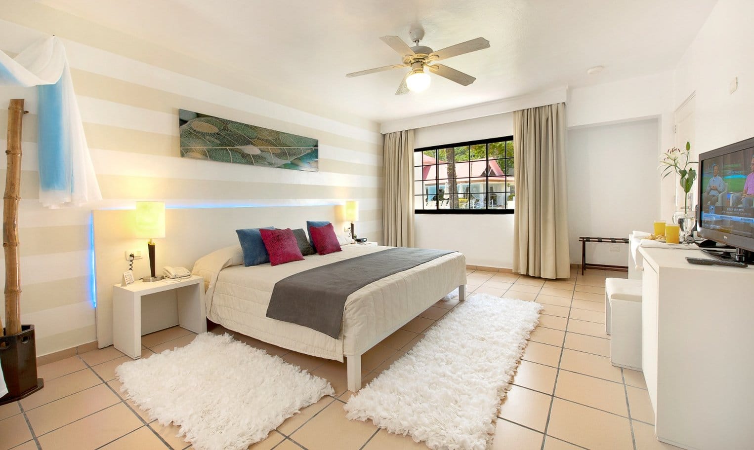 Bluebay Villas Doradas