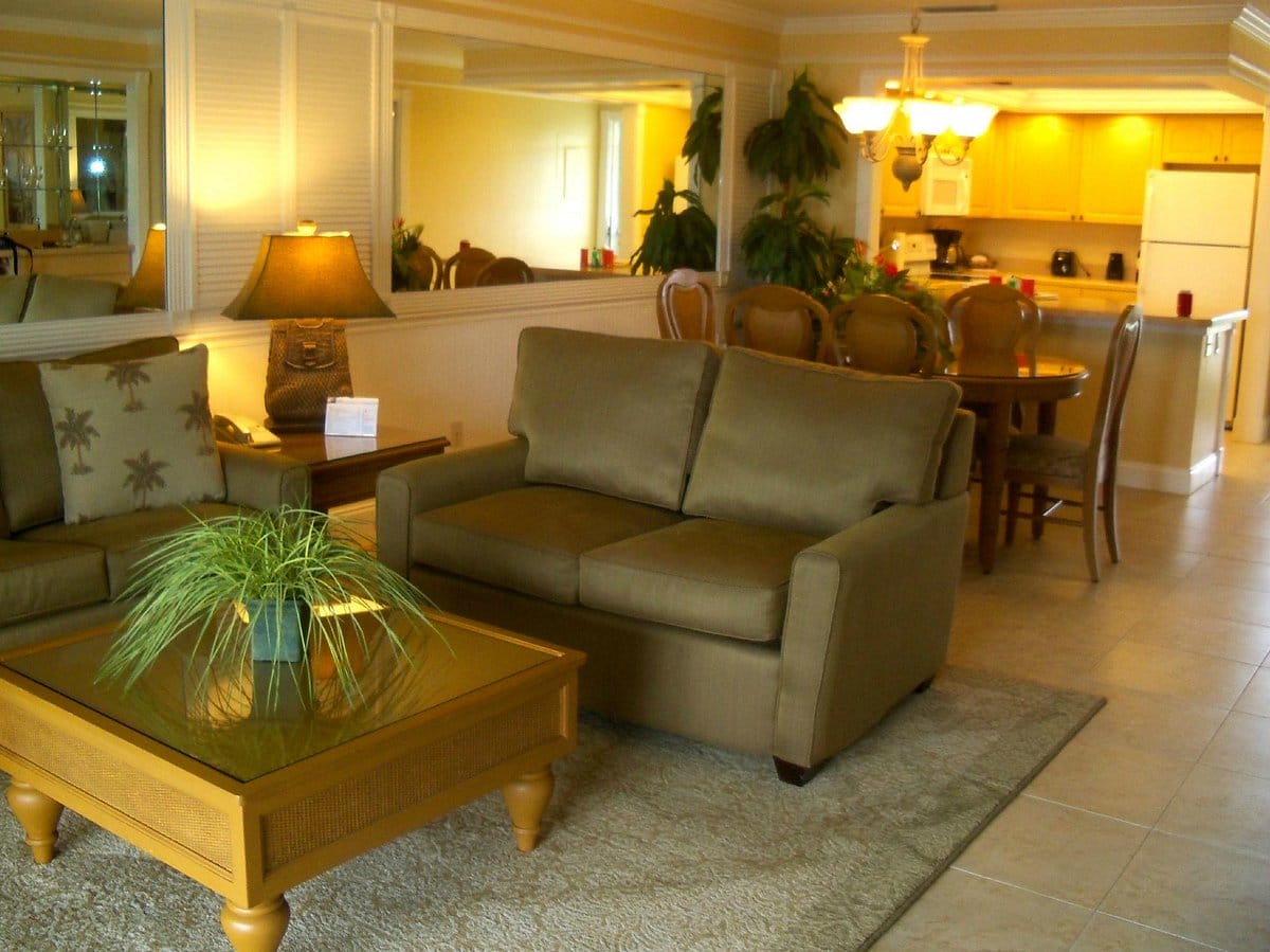 Charter Club Resort of Naples Bay