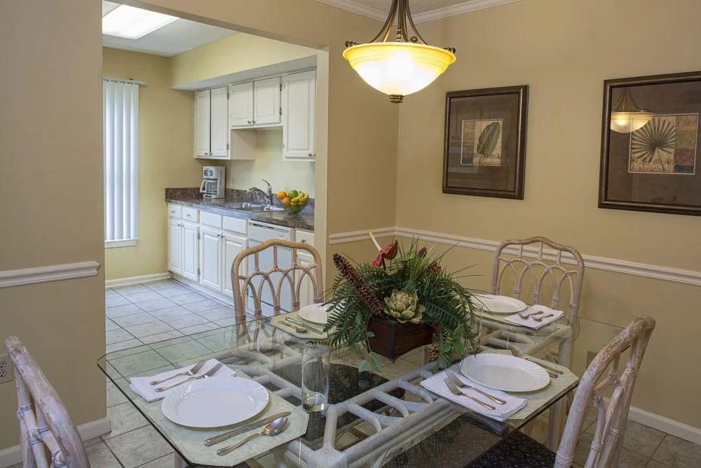 Cottages At Shipyard Kitchen Dining Room