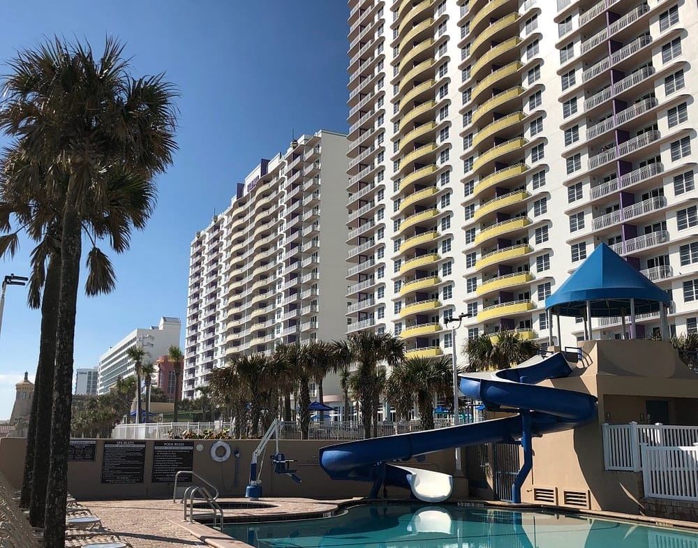 daytona beach pool