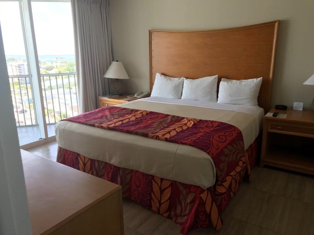 master bedroom at diamondhead