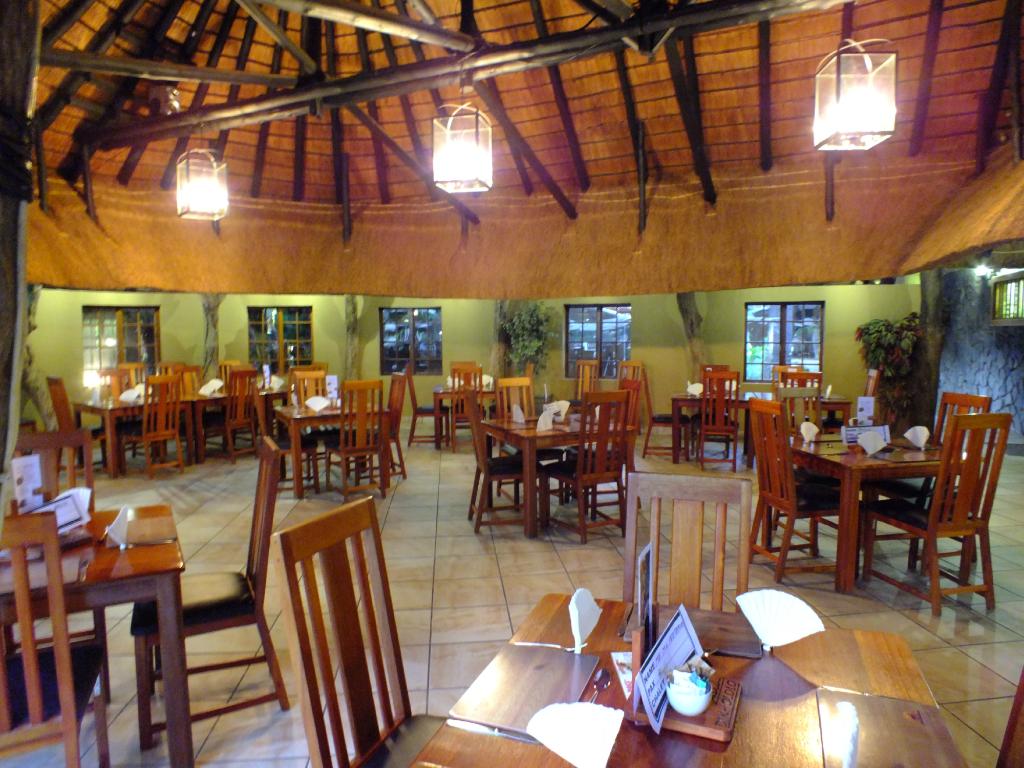 africa dining in dikhololo