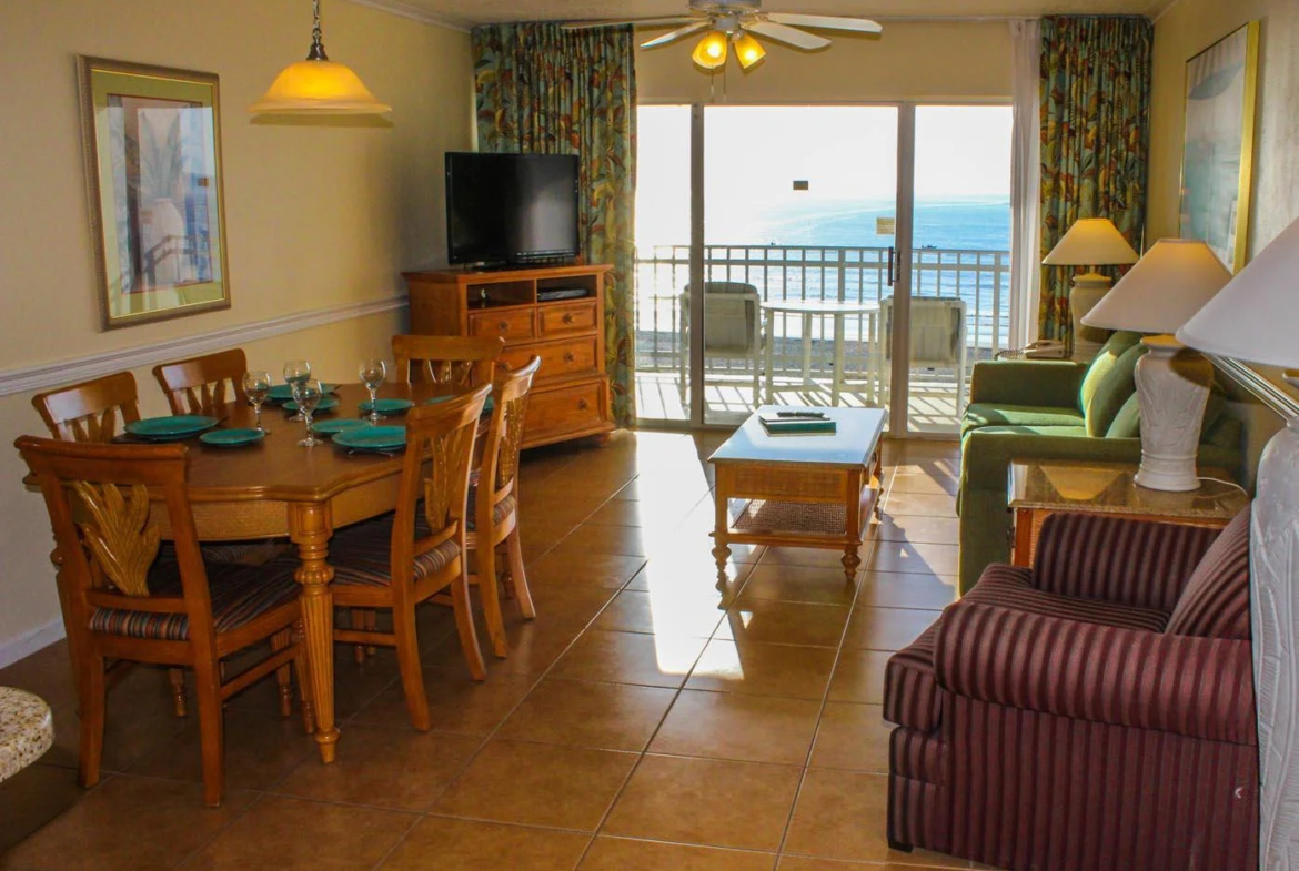 Discovery Beach Resort Living Room