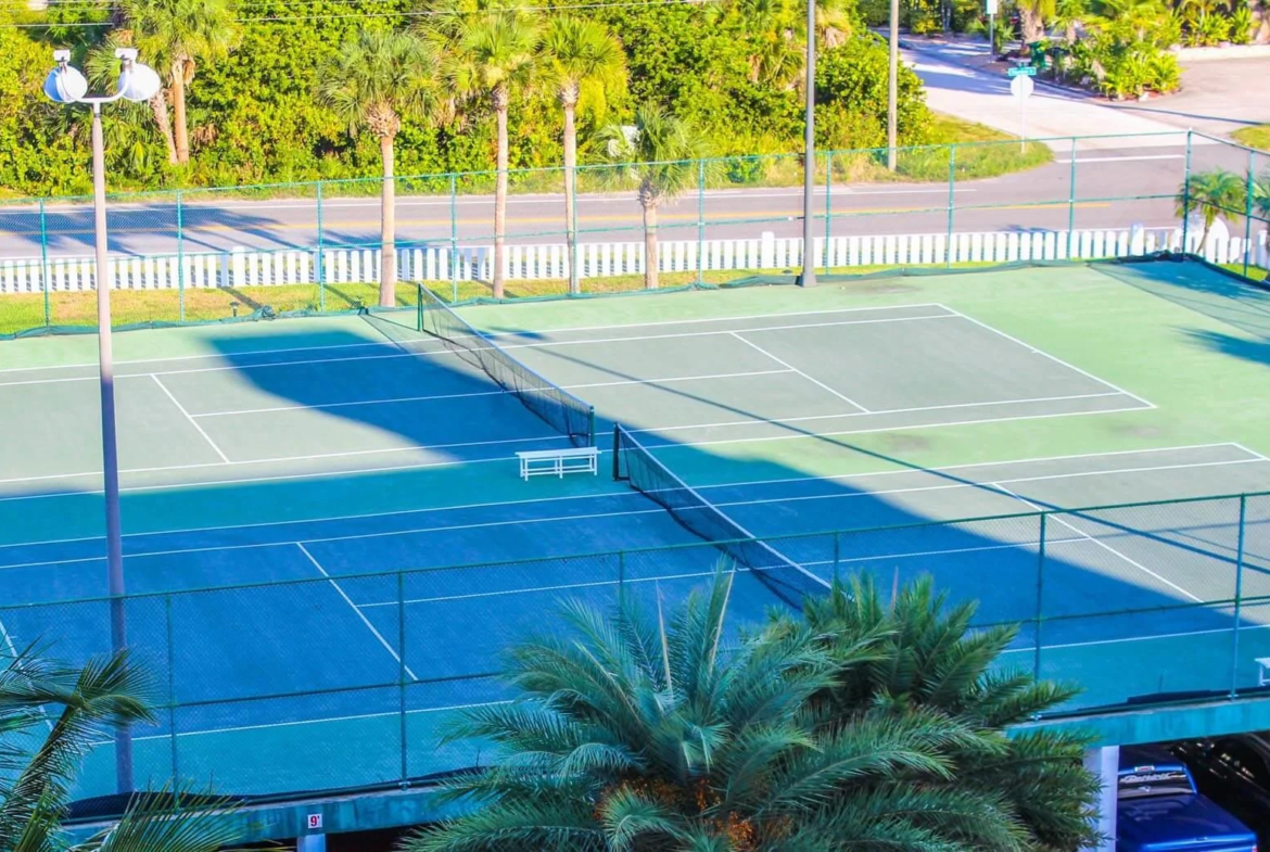 Discovery Beach Resort Tennis