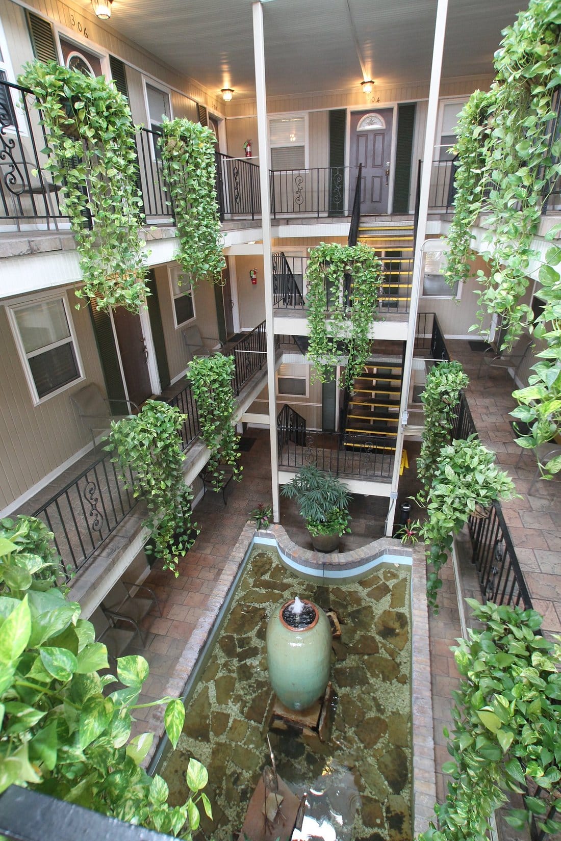 519 frenchmen street hotel