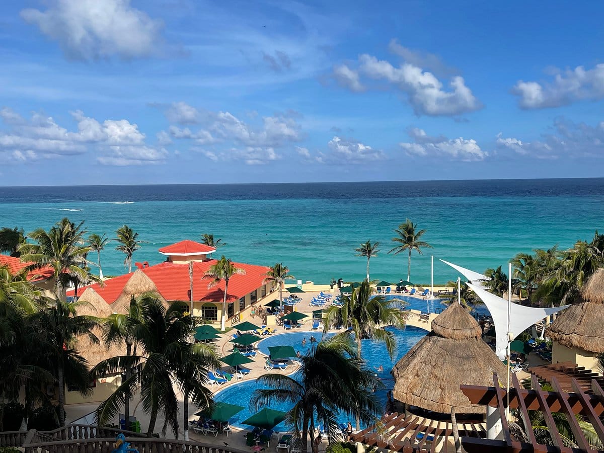 Gr Solaris Cancun