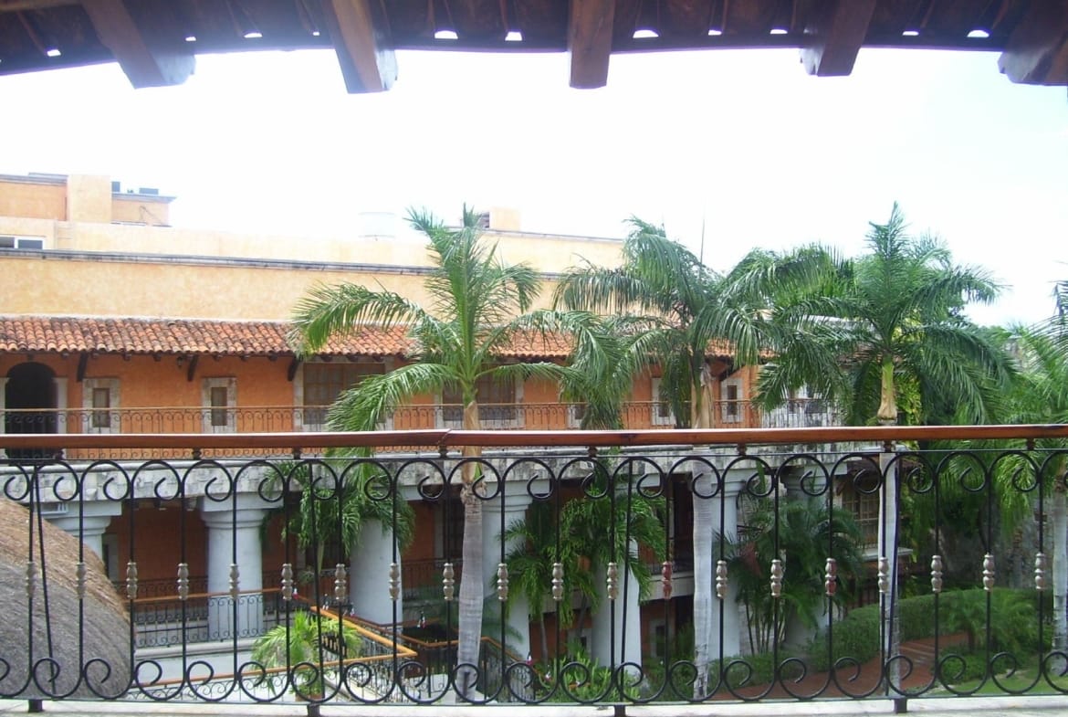 hacienda vista real