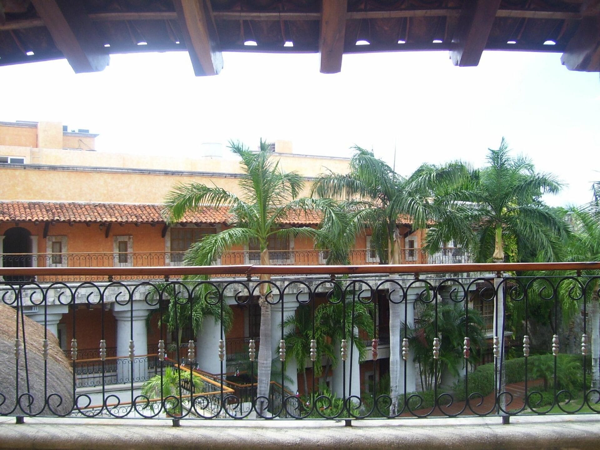 hacienda vista real
