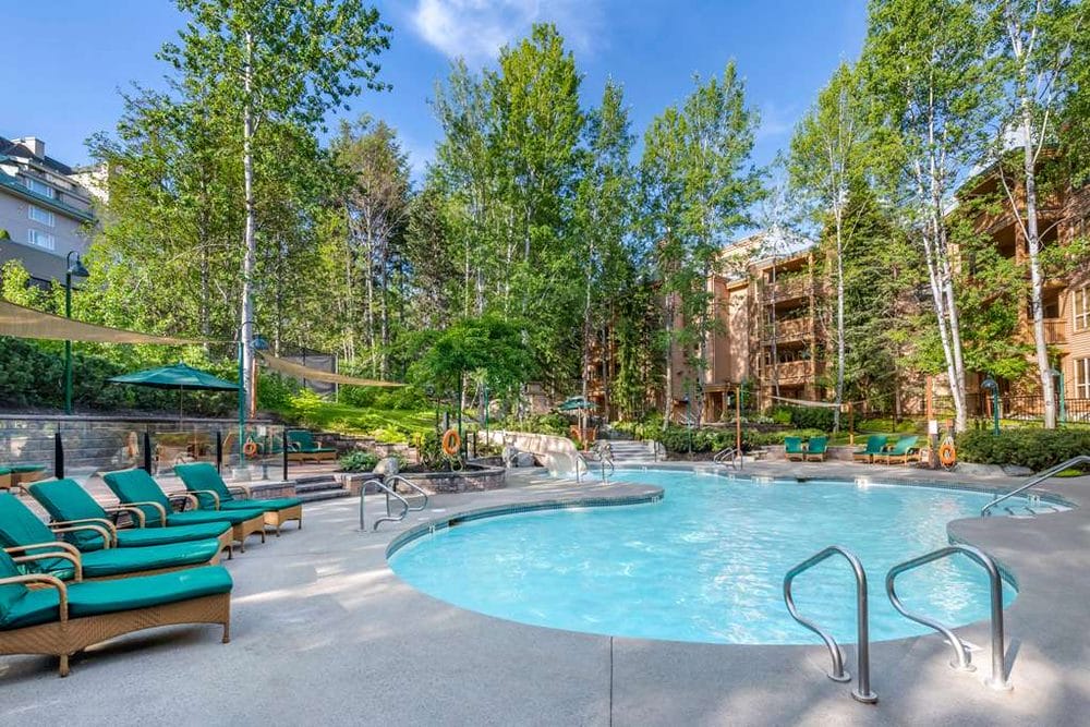 Hilton Grand Vacations Club Whistler Pool