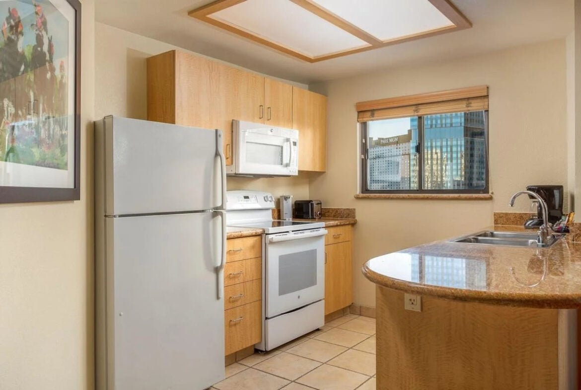 Hilton Vacation Club Polo Towers Las Vegas Kitchen