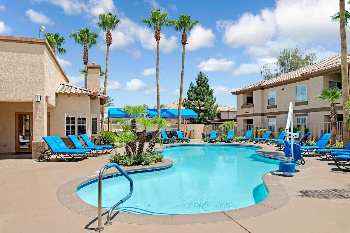 Hilton Vacation Club Desert Retreat Las Vegas Pool
