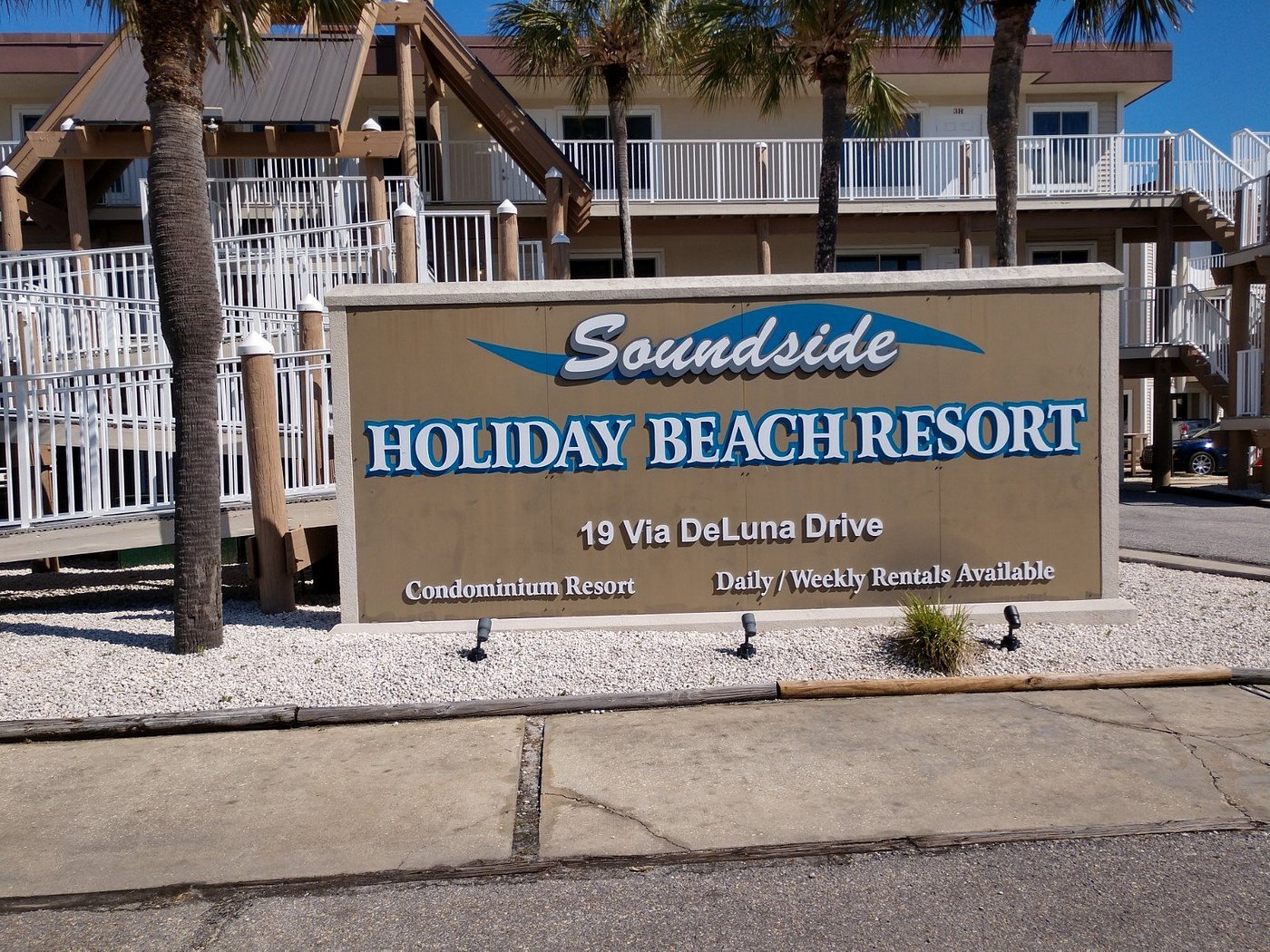 holiday beach resort soundside