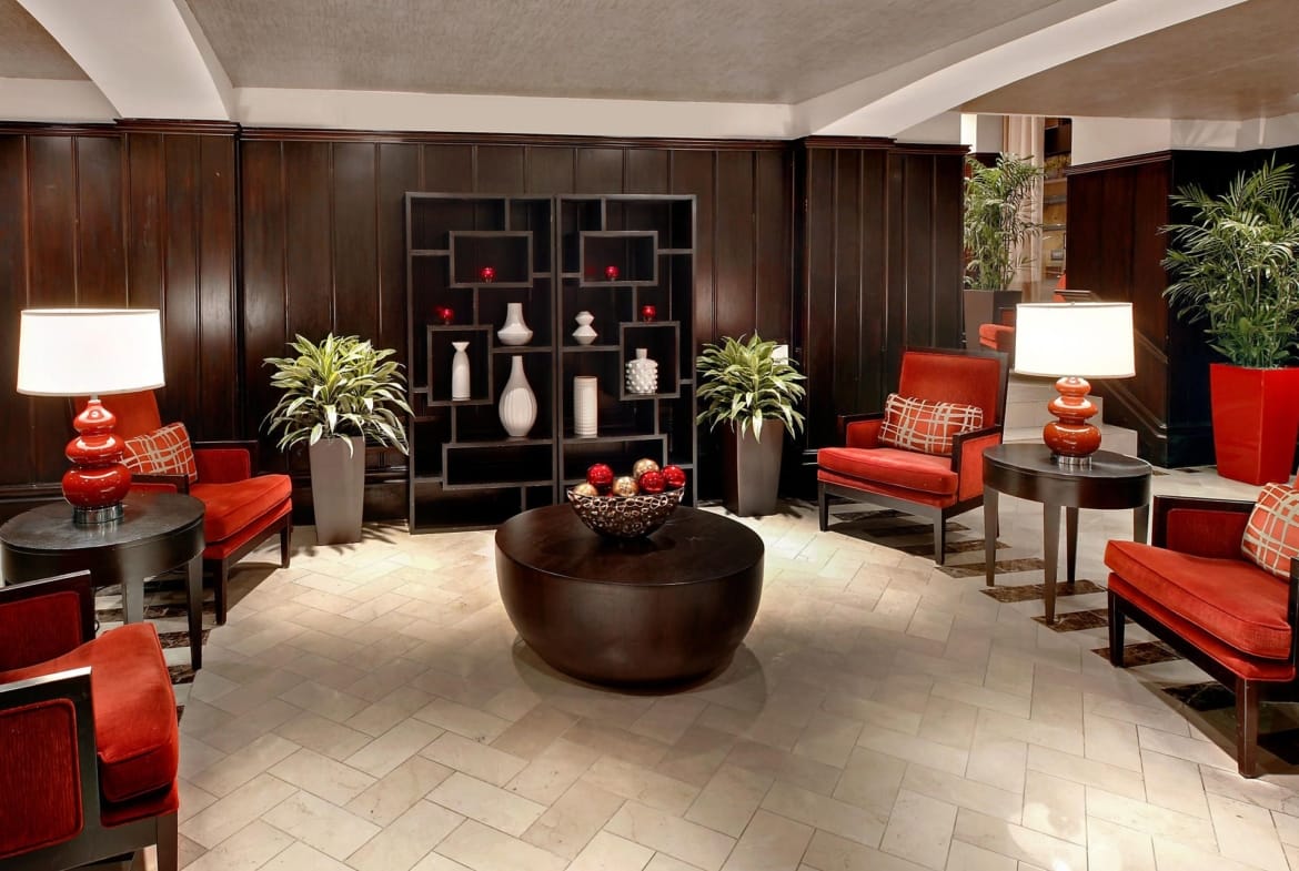 Lobby: Hotel Blake Chicago, a Bluegreen Resort