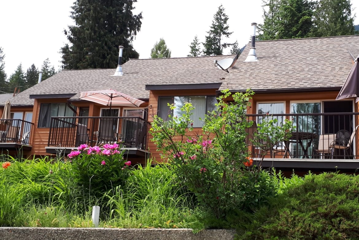 St. Ives Resort On Shuswap