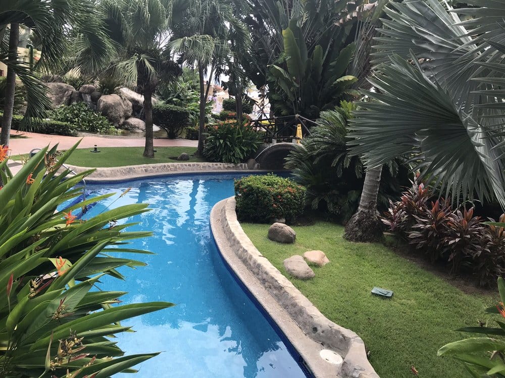 velas vallarta lazy river