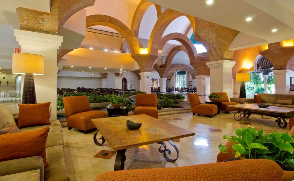 velas vallarta lobby