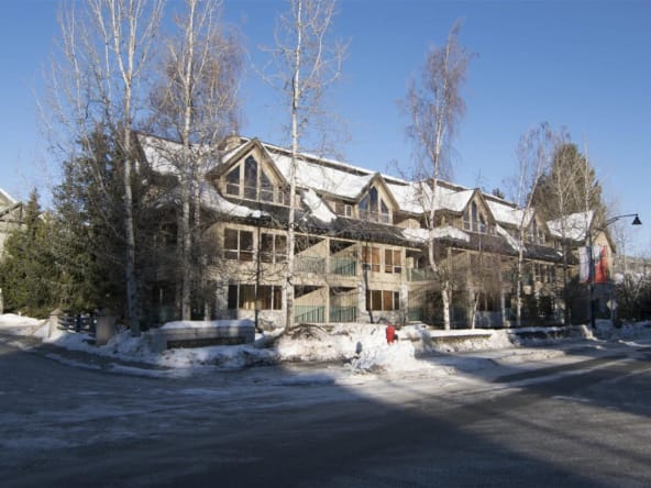 Whistler Vacation Club At Twin Peaks