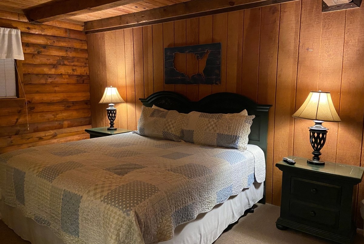 Willow Valley Resort Cabin Bedroom
