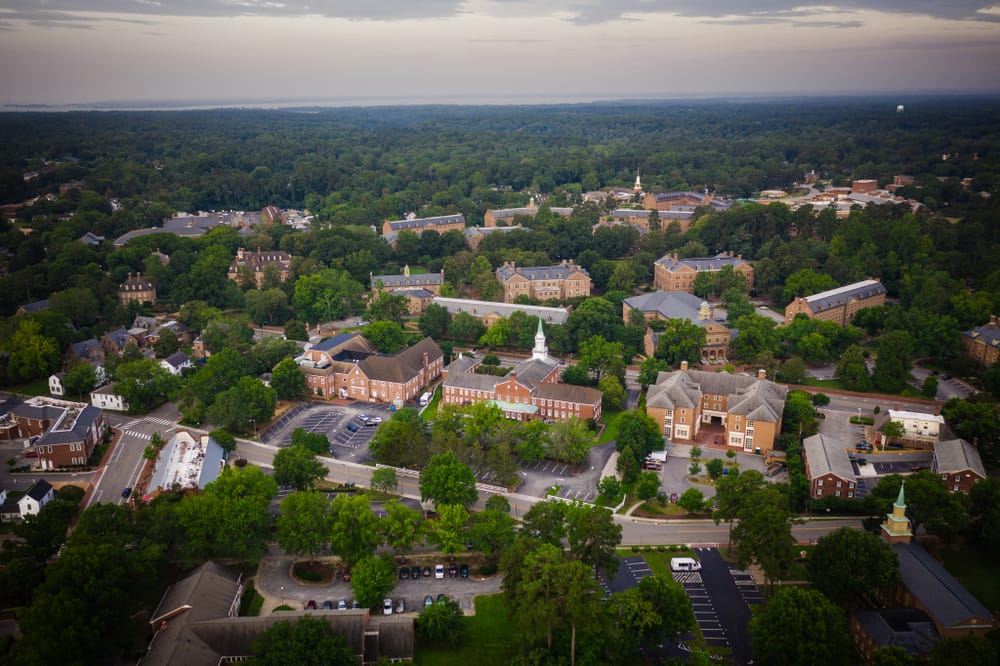 Vacation Village at Williamsburg resort exterior