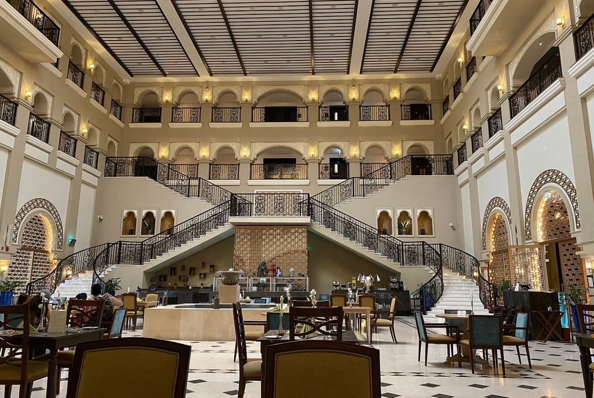 Royal Villas – Al Habtoor Polo Resort Lobby