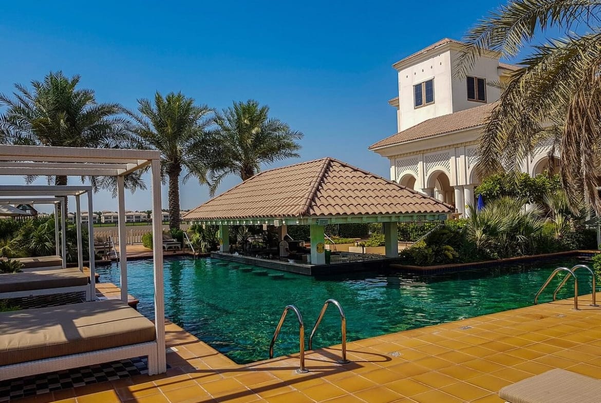 Royal Villas – Al Habtoor Polo Resort Pool