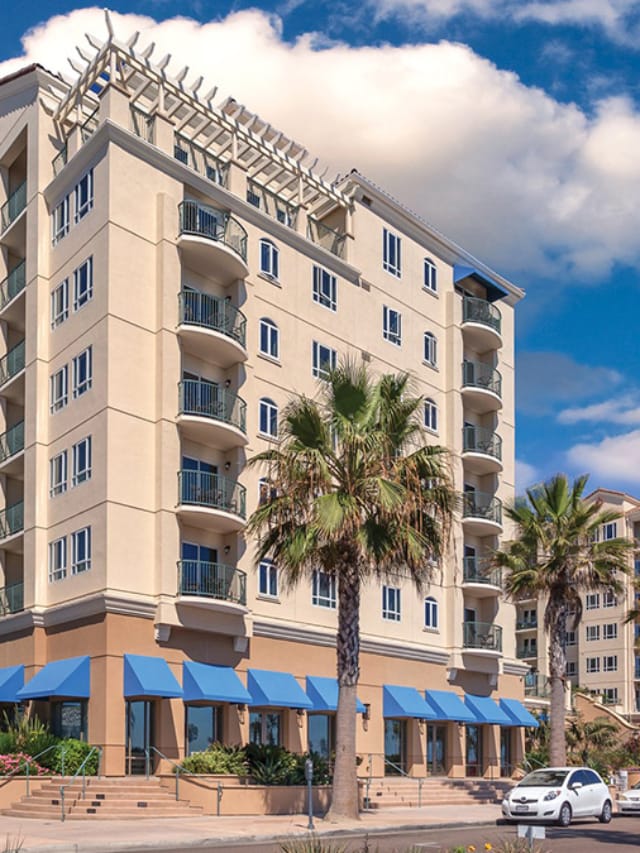 Dive into Paradise at Club Wyndham Oceanside Pier Resort