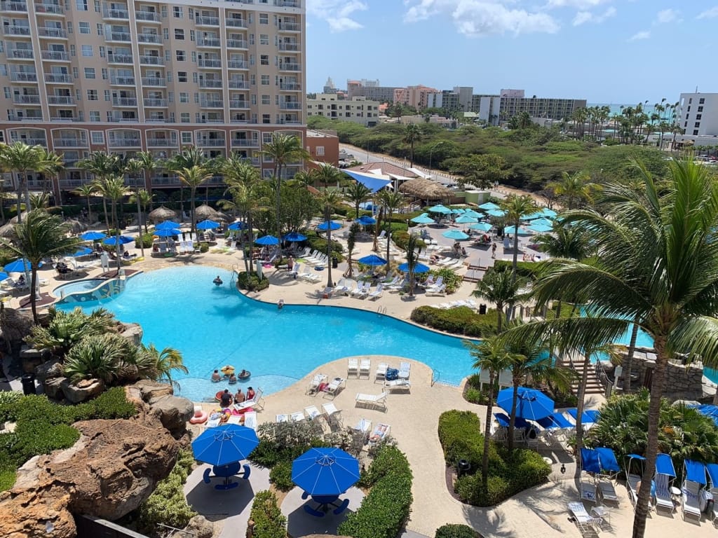 marriott aruba surf club pool